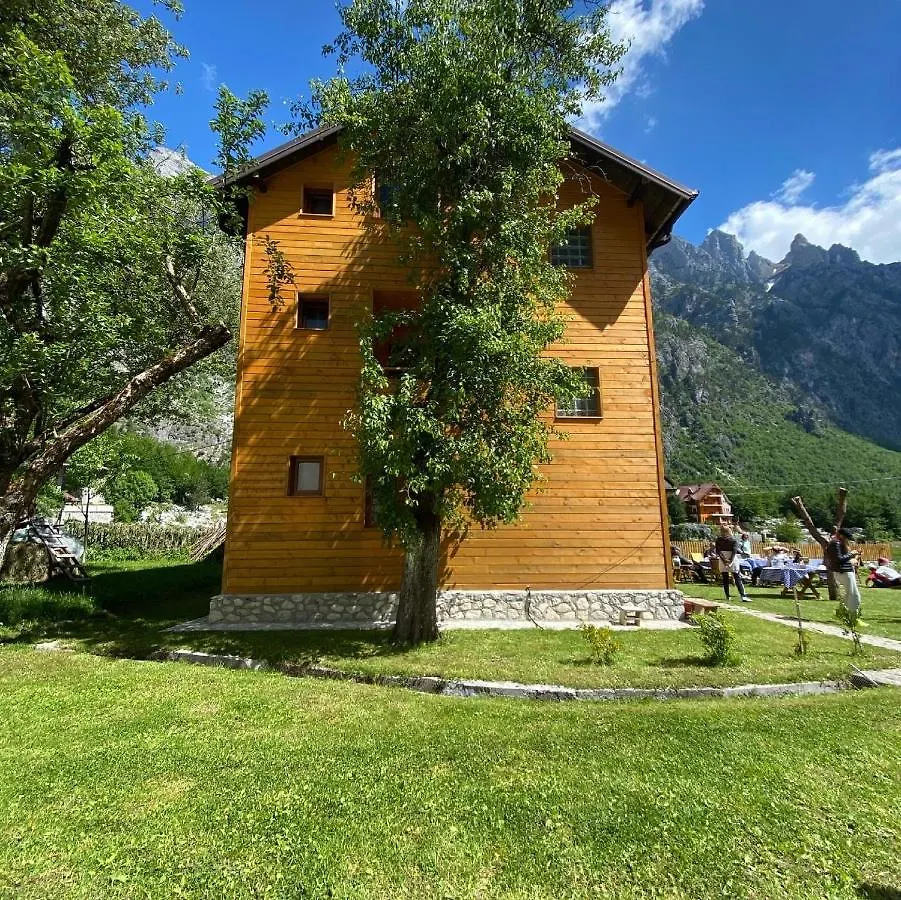 Guesthouse Mehmeti Βαλμπόνα Πανσιόν